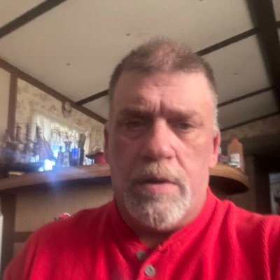 Jeremysobx2's profile picture. Trying to get use to this