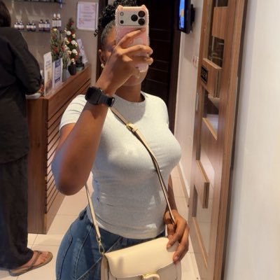Dhara_ex's profile picture. Product Manager✨| Fashion designer| Microbiologist 👩🏽‍🔬| Executive Assistant 👩🏽‍💻| Forex Trader📊| Yoruba Princess 👸🏽|👻:dhara_ex