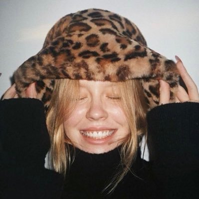 oliverstale's profile picture. jean grey pr manager | 📖: 91/75