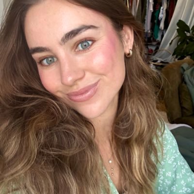 MadelineGris's profile picture. always building something | prev @222place @wearestudio @downdogapp @brownuniversity