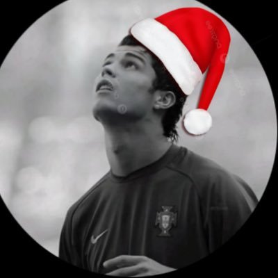 FiglioDiDivock's profile picture. REUSSESUALE 💛🖤 Nankuru nai sa 👑🇯🇵 tifo Leao non il Milan