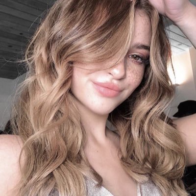 as_0_11's profile picture. فيَّاضةُ بالرَّقة أينما حلَّت.