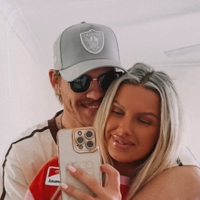 CHARTERS___'s profile picture. 