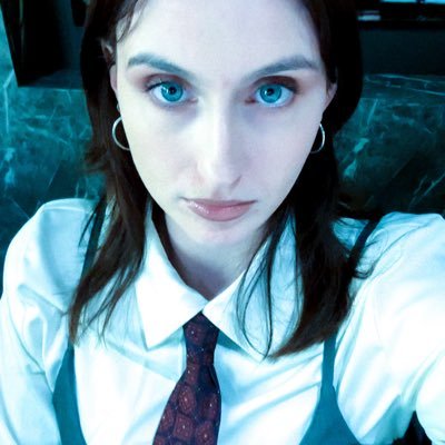 caamescope's profile picture. — ⊹ 𓈒 ࣪ 𖥻 dystopie • historique • fiction @timejinxed