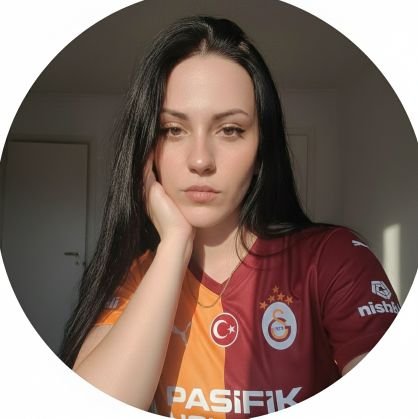 hulya528's profile picture. ♡