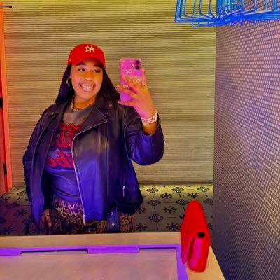 _loveKD's profile picture. Concert Enthusiast • Fashion Lover • SN Business Solution Consultant👩🏽‍💻 SN RiseUp Key Community Member 💚 #blackwomenintech #blackintech
