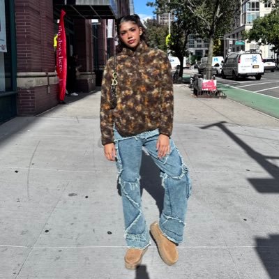 julie_olazabal's profile picture. venezuelan and cuban🎀🧁✨