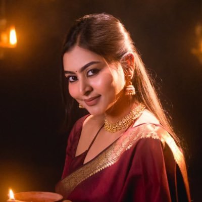 GlamFrameHQ's profile picture. 