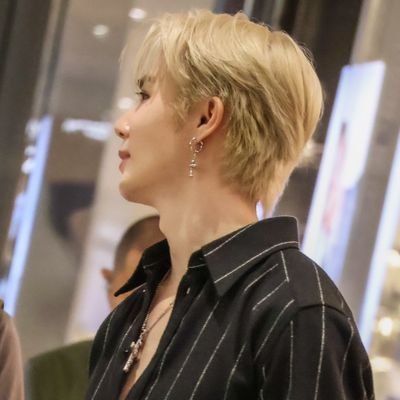 Zee_Nu_Love's profile picture. ❄️ How to stop loving love you....❄️

                                                                 @zee_pruk 🌊 @cwrNew ☁️