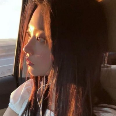 heeviral's profile picture. 