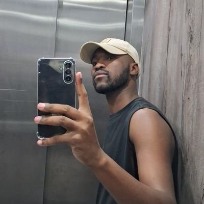 dominic_moseri's profile picture. ❤️