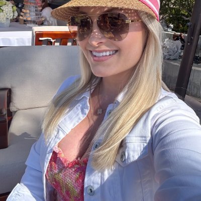 1122Sarah625's profile picture. 🥦At work I’m the professional type, but in daily life I’m gentle and caring. I love traveling, and I really adore the United States.#elonmusk #realDonaldTrump