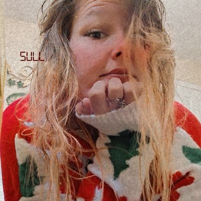 xSulliedx's profile picture. notice me, sticker man 🌟 🚀 🌟 

B.attl.e.s.
D.ung.eons.
S.words.
M.agi.c. 
♻️✌ 

Unsolicited? Better be the Mormans or something