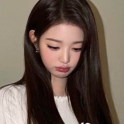 fataltroubles's profile picture. 