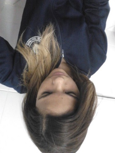 @choocmilk @choocmilk2 (: to aqui kkkkkkkk mais um né seus lindos (:  ( SE ATINGIR TWEETS VENHO PRA CA ) NEM PRECISA SEGUIR NÃO (:
