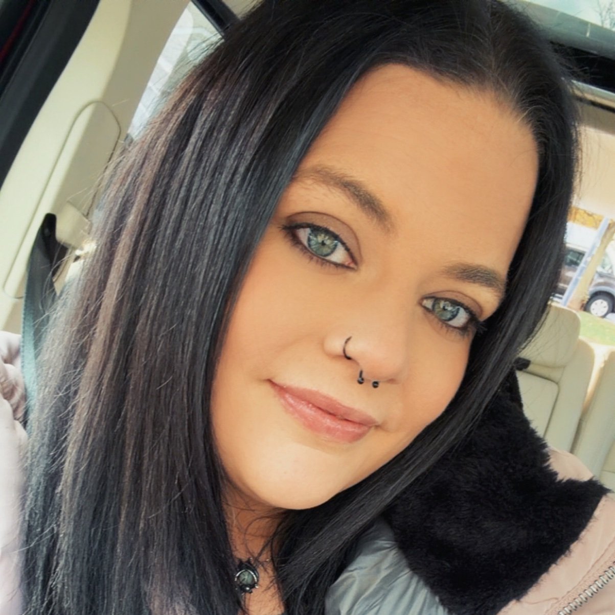 Mindymayhem59's profile picture. 