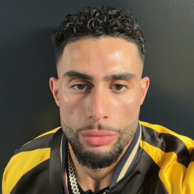 rollpapi's profile picture. 