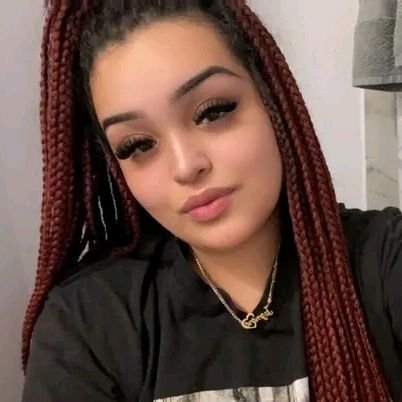 CharlotteA72534's profile picture. 