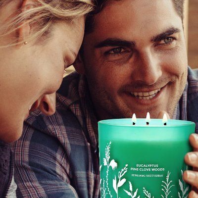 GiftawayCandles's profile picture. 🕯️✨ 𝙀𝙭𝙥𝙡𝙤𝙧𝙚 𝙂𝙞𝙛𝙩𝙖𝙬𝙖𝙮 𝘾𝙖𝙣𝙙𝙡𝙚𝙨 𝙤𝙣 𝘼𝙢𝙖𝙯𝙤𝙣 - Giftable scents for every moment, infusing your space with relaxation, comfort, and joy.