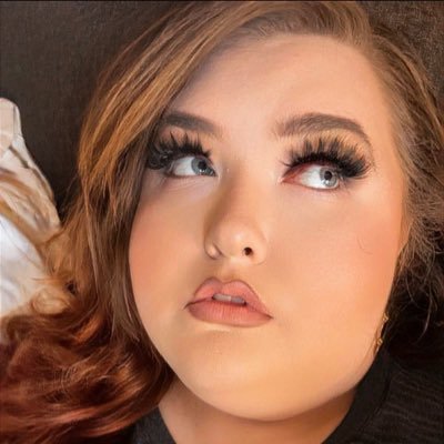 sayray10's profile picture. i’m not really that funny just traumatized INDY N1 🪩 Basically just a Taylor Swift fan account TNx3 Pat McGrath x 1 NGL Kylie Kelce x 1 Jason Kelce x 1