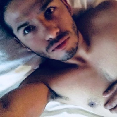 AlainSinuhe_'s profile picture. Yo soy de esas cosas que son tan bonitas, que van a la costa y adornan el mar. Instagram: @alainsinuhe 💕✨