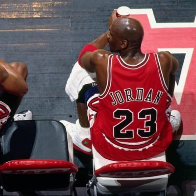 ScummN's profile picture. E-Athlete.                                              @scufgaming code ScummN