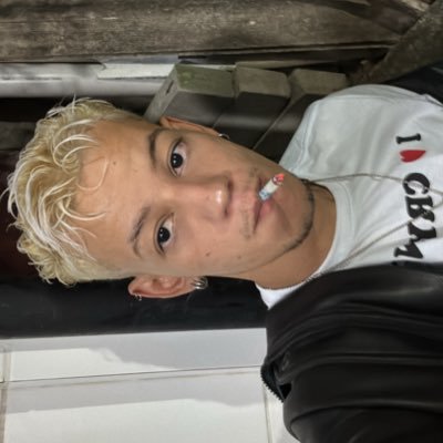 feliphugo_'s profile picture. só uso aqui pra falar de anitta