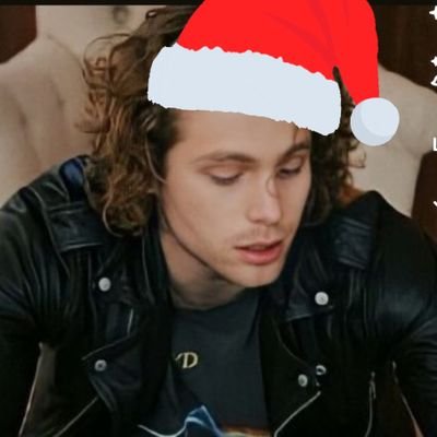 Swarleyie's profile picture. 1999. 
Biology student and aspiring astronomer 🔭🪐💫
  1D, 5S0S, SW , Outlander, HP, alguns animes e aleatoriedades♡