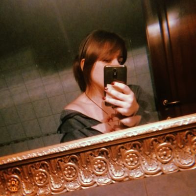 ehisupersic's profile picture. « there's nothing so queer as folk »
my life is as messy as a ferrari race strategy 

MM93🏍️ CL16🏎️ INTER⭐⭐