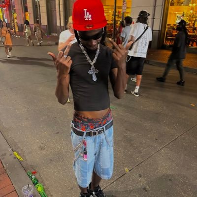 FansLuvBenji's profile picture. “I DONT WANNA GET TO KNOW YOU” … Sagittarius ♐️ , content for sell 💰 …. 😈🖤🔪 , “WICKS & DICK” IG:Fansluvbenji 📸