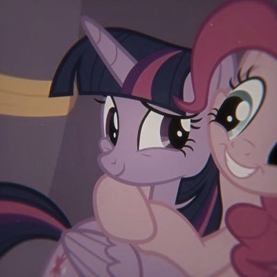 trenasparkle's profile picture. German • all pronouns • shedtwt • open DMs always here to help, no question/request is too much!!!