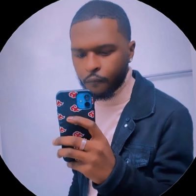 ezzyoo1's profile picture. Singer/songwriter