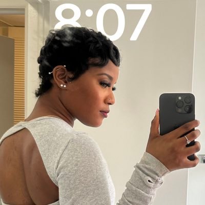 IamZahnae's profile picture. IG@thattgirl.cc • WSU💚•entrepreneuHER•