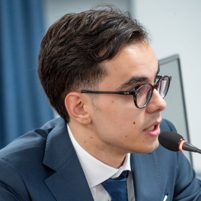 SimoneFaraulo's profile picture. Computer Engineer | https://t.co/N5L8Hmwrp5. Student in AI Applications @UniSalerno 🎓 | Focus: Machine Learning & Intelligent Systems | Stack: Python, PyTorch, Java 💻