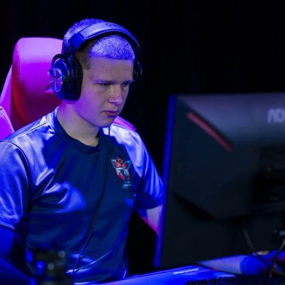 NeroFNBR's profile picture. 19 | UEFN Dev | Ex- Fortnite Competetive player | #21 Dreamhack Winter, #14 Redbull ftw | 🇩🇪  ✘ 🇸🇰

Foto credits(profile picture): Maria Hornemann