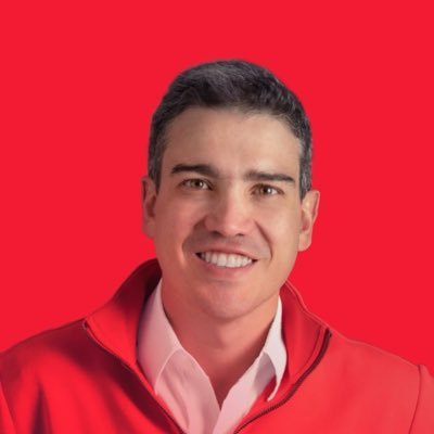 JuanDavidAristi's profile picture. Haciendo un país para quedarnos. Co-Autor de Ante todo, Hacer algo. Profesor universitario . Emprendedor social .