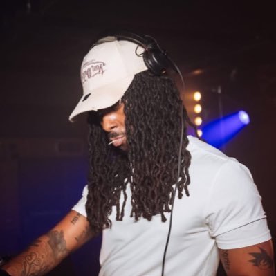 abnormalsleepz's profile picture. 