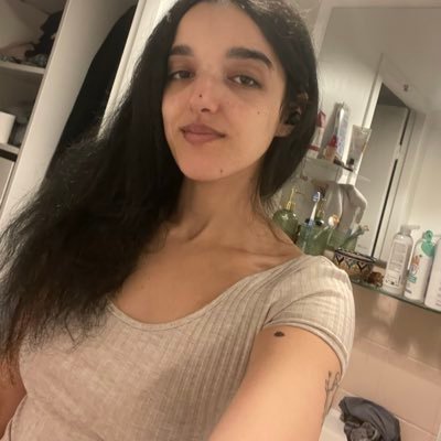 mariamazjerin's profile picture. paris. cinema and history-obsessed writer.