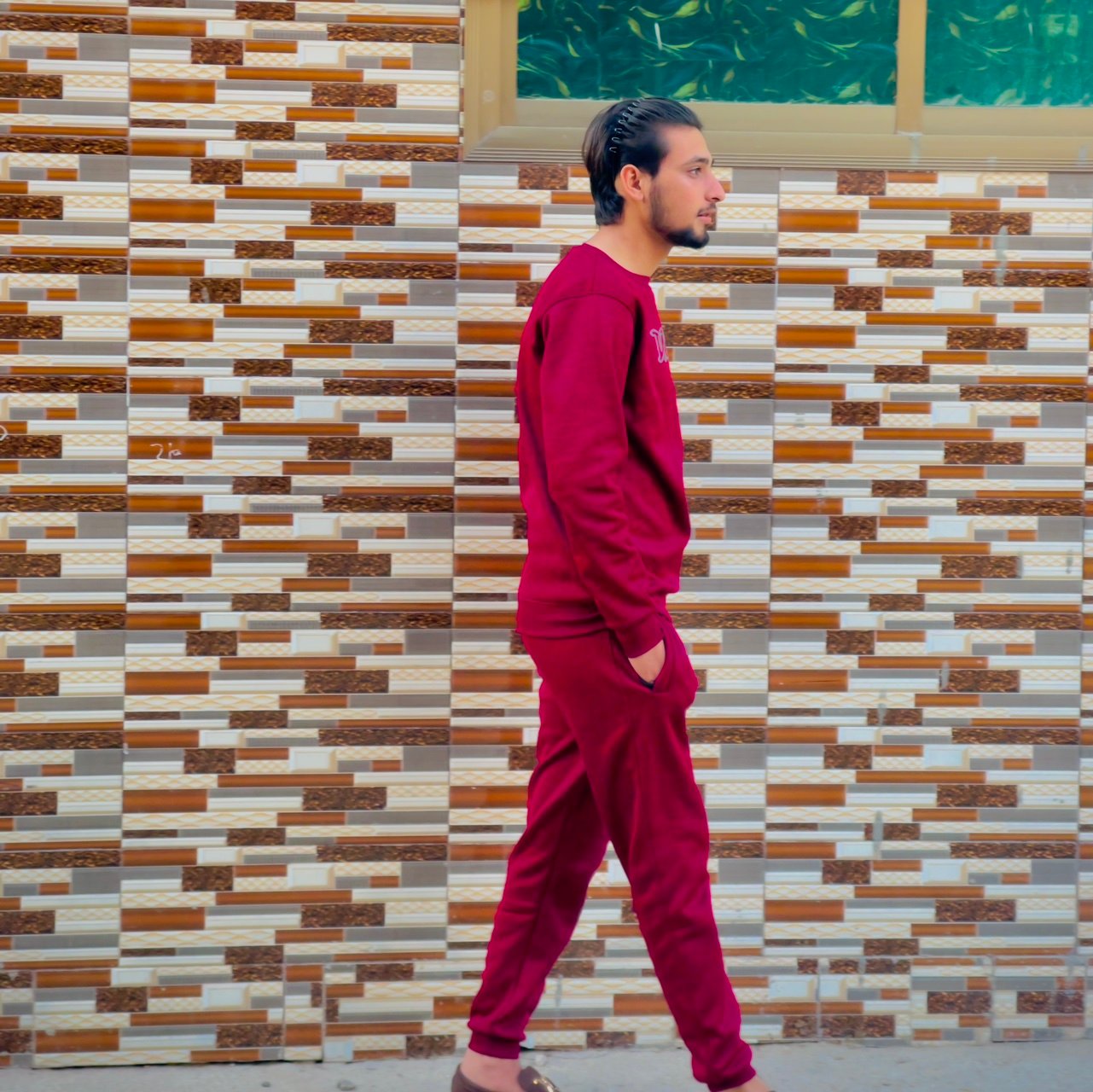 MirzaSharaz75's profile picture. 