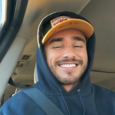 JordanMcIntosh's profile picture. obama & bieber follow me so you should too