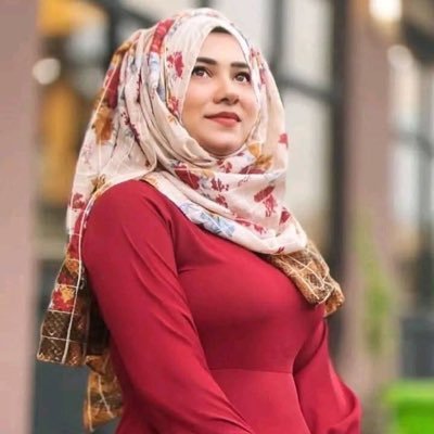 Ch11Hafsa's profile picture. 