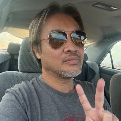 UniverseOfZen's profile picture. Be who you were created to be, & you will set the world on 🔥