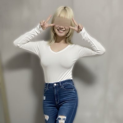 suzu_sister's profile picture. 妹の鈴(すず)と兄の僕（TATSUYA）の秘密の関係 血の繋がらない異母の妹と兄です。大好きな妹と僕（兄）の禁断の関係を赤裸々に晒します。両親が再婚して一緒に暮らし始めたら… お互いに抑えきれなくなってしまったからもう後戻りはできない。 「本当の兄妹じゃないから…いいよね？」って始まってしまった禁断の日々。