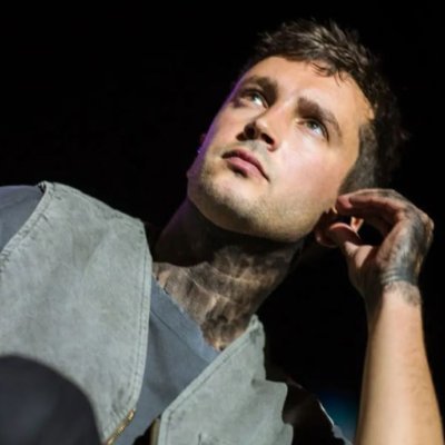 tyoutside_'s profile picture. 