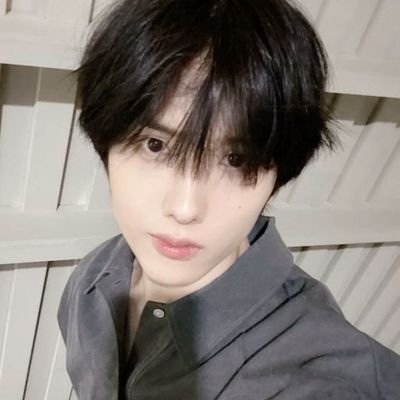 shupatetas's profile picture. hotcakes listen to akriila :3