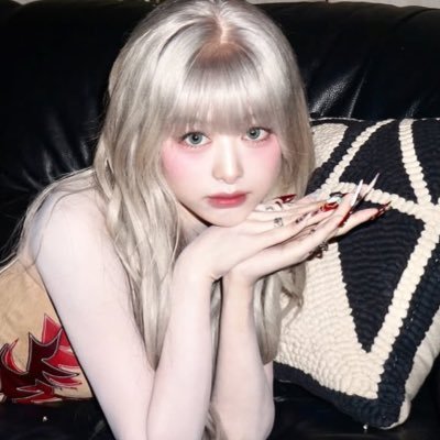 hurryuptmorrow's profile picture. castigo divino