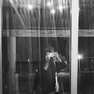 ange_srzz's profile picture. 