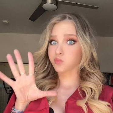 jennifer_r73203's profile picture. 