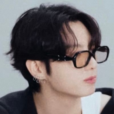 mnifairy's profile picture. • 𖦹 ׂ 𓈒 🐇 ／ ⋆ ۪