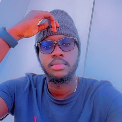 omziio01's profile picture. ➤ I'm working to make myself a bio, come back later عمر بن الخطاب Wildlife Lover 🌴Dean Schneider